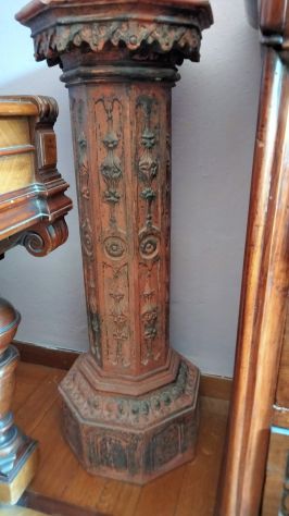 Colonna in terracotta