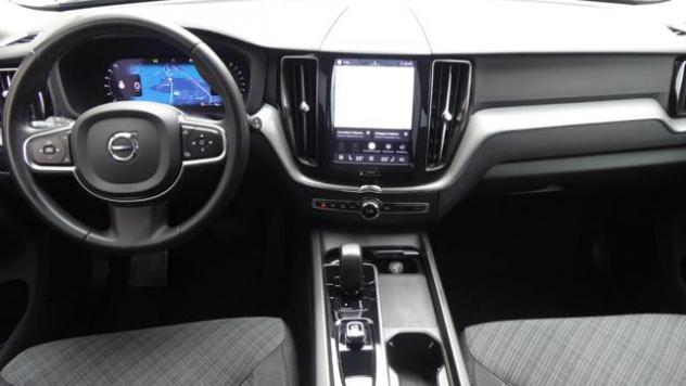 VOLVO XC60 B4 automatico Core rif. 24080205 - Foto 9