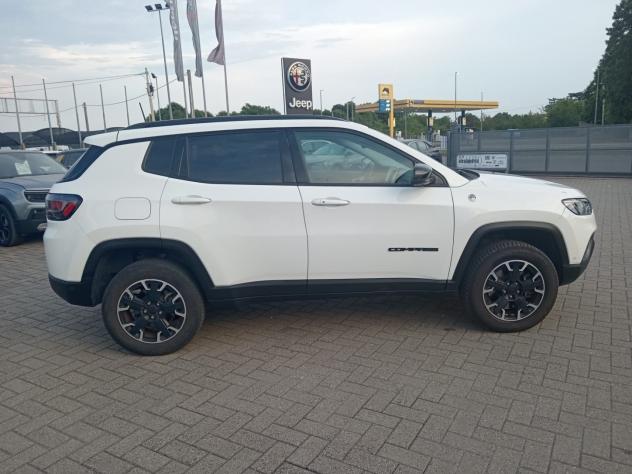 Jeep Compass 4xe 1.3 T4 PHEV 240cv Trailhawk 4xe Auto - Foto 4