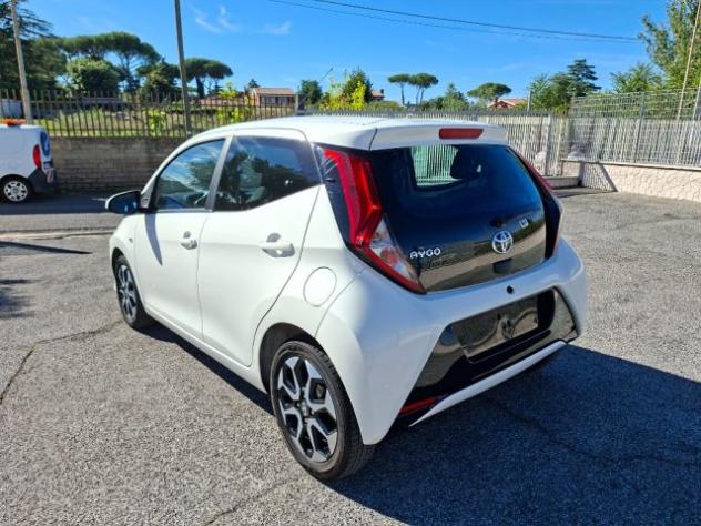 TOYOTA Aygo 1.0 72CV 5P x-play MMT PREZZO REALE AUTOMATICA rif. 24190304 - Foto 3