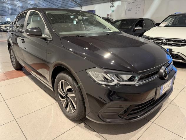 Volkswagen Polo 1.0 Young - Foto 6