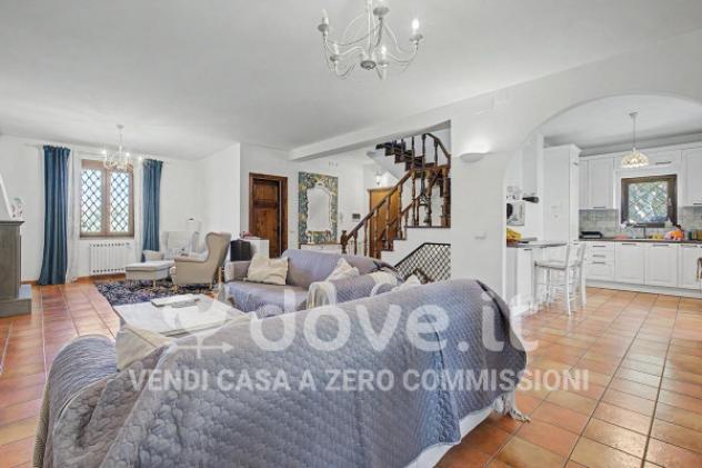 Villa di 210 m² con più di 5 locali e box auto in vendita a Ciampino - Foto 9