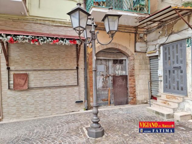 FOGGIA - VENDESI - CENTRO STORICO - VICO SASSI N. 22 - MQ.97 CATASTALI.