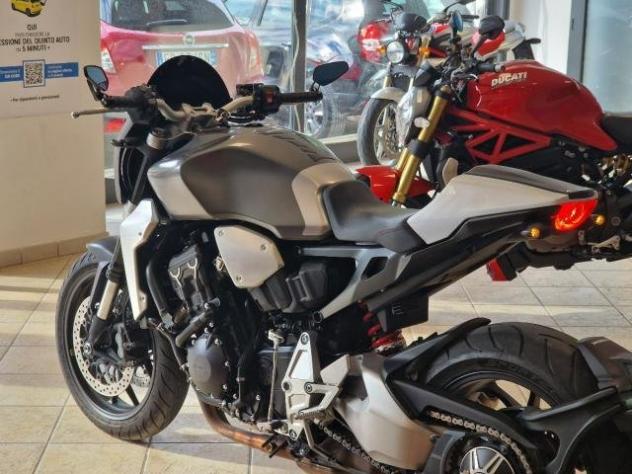 HONDA CB1000R 18.386KM 2019 FINAZ PERMUTA - Foto 7