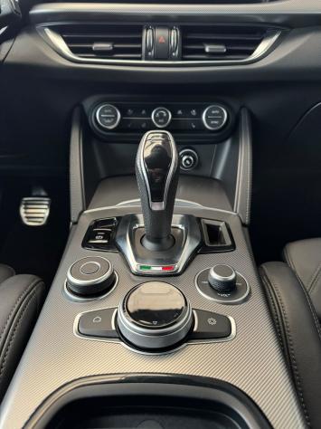 Alfa Romeo Stelvio 2.2 t Veloce Q4 210cv auto - Foto 14