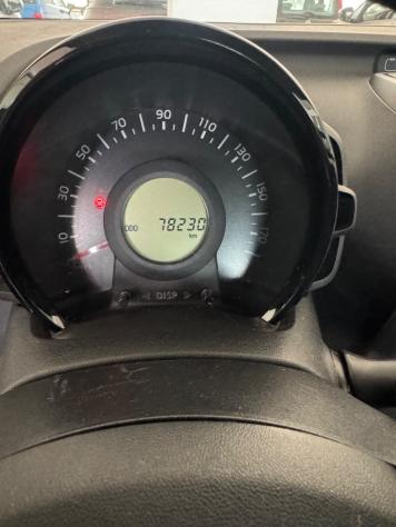 Toyota Aygo 1.0 VVT-i 72 CV 3 porte x-cool - Foto 9