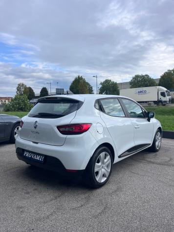 Renault Clio 1.2 75CV Exclusive Neopatentati - Foto 5