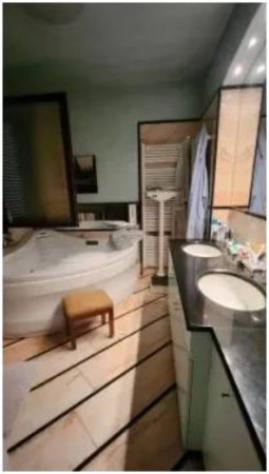 Immobile in asta di 1154 m² con più di 5 locali e box auto in vendita a Schio - Foto 5