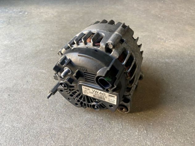 Alternatore Volkswagen Polo 1.2TDI del 2012 (03P903023D) - Foto 4