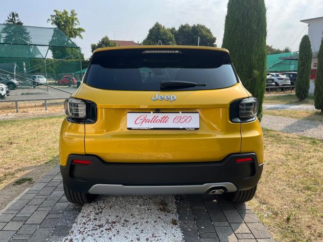 Jeep Avenger e-Hybrid 1.2 MHEV e-Hybrid Turbo Summit - Foto 9