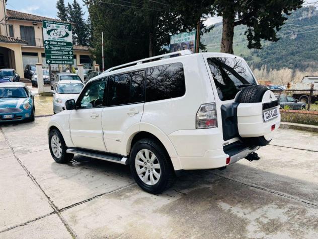 Mitsubishi Pajero 3.2 DI-D 200cv Aut. 7p.Instyle Full - Foto 6