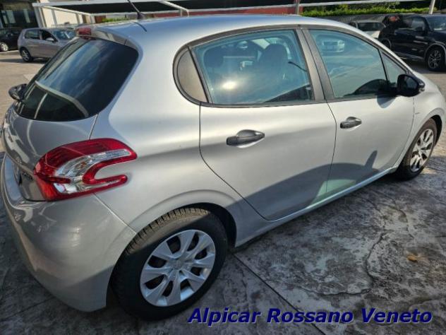 PEUGEOT 208 1.4 8V HDi 68CV 5p. Allure rif. 24024347 - Foto 4