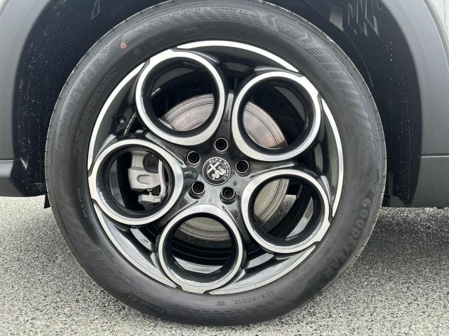 Alfa Romeo Tonale 1.3 Plug-in Hybrid Q4 270cv AT6 Sprint - Foto 9