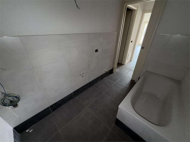 174/2021 1 BS - trilocale al piano 1 con box in asta a Sale Marasino - Foto 17