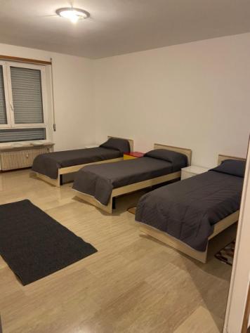 Tricamere arredato con 7 posti letto a Udine
