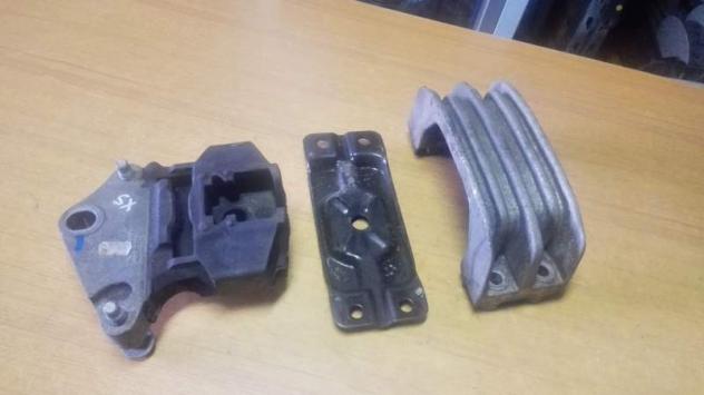 Supporto motore Sinistro Ford TRANSIT 2.2 TDCi 260 115 2012 - Foto 2
