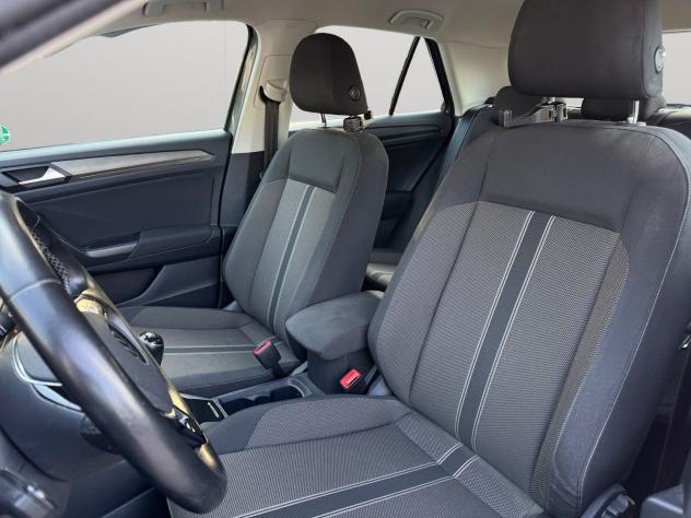 Volkswagen T-Roc 1.0 TSI STYLE 110CV BlueMotion Tec - Foto 6