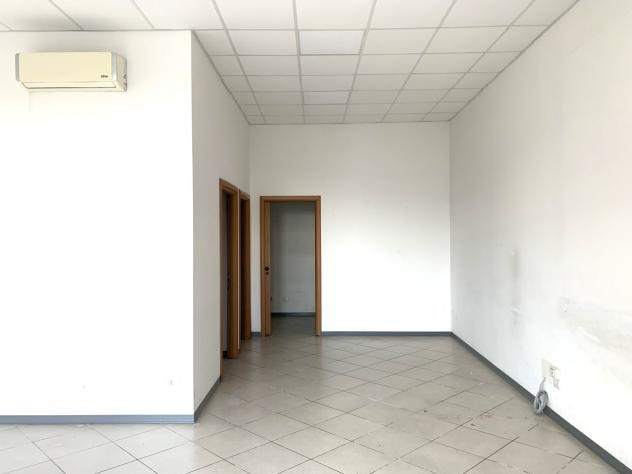 Locale commerciale in affitto a Anagni