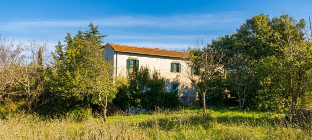 porzione in casale indipendente