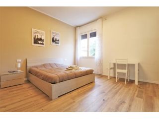 OFFRO CAMERA IN AFFITTO LETTO MATRIMONIALE USO SINGOLA
