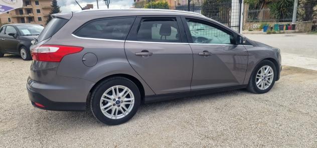 Ford Focus 2.0 TDCi 115 CV Powershift SW Titanium - Foto 5