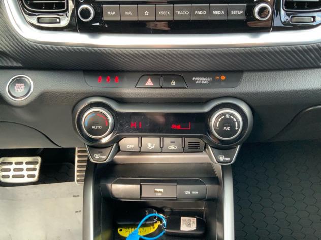Kia Stonic 1.0 T-GDi 120 CV MHEV DCT GT Line - Foto 8