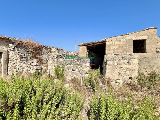 Rif. 2474 - Fabbricati rurali con terreno a marina di Ragusa - Foto 6