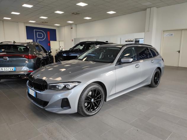 BMW Serie 3 320d Touring MHEV 48V Fari LED Head-up Display