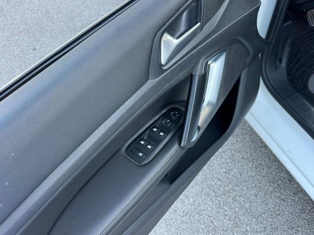 Peugeot 308 1.6 BlueHDI 120cv Allure - Foto 4