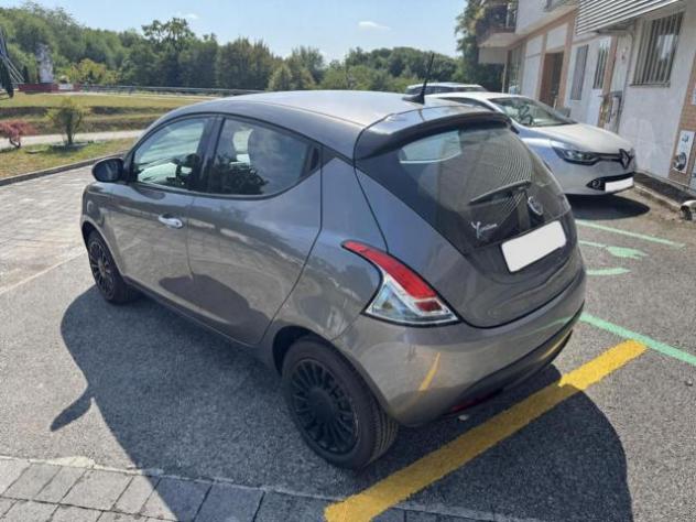 LANCIA Ypsilon III 1.0 FireFly 70Cv 5p S&S Hybrid Silver rif. 23621692 - Foto 4