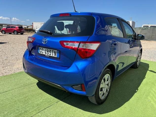 Toyota Yaris 1.0 BENZINA 5 porte UTILITARIA - Foto 3