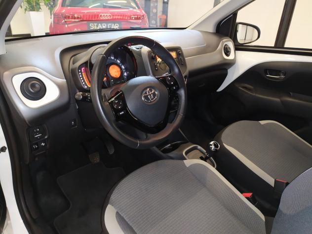 Toyota Aygo Connect 1.0 VVT-i 72 CV 5 porte x-cool MMT - Foto 7