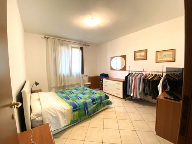 Trilocale arredato posto in zona residenziale. - Foto 10