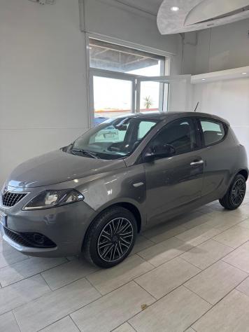 Lancia Ypsilon 1.0 FireFly 5 porte S&S Hybrid Gold - Foto 4