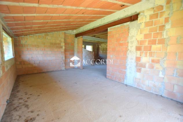 CASA INDIPENDENTE di 7 vani e di 320 mq (MONTEBELLUNA) rif. PCS55A - Foto 4