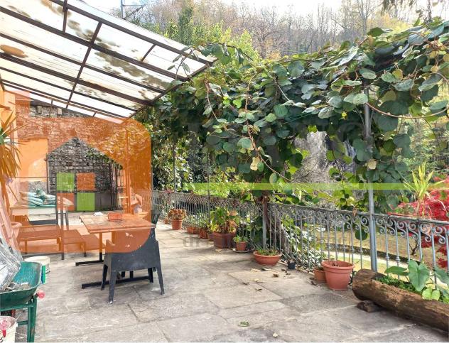 V000503 - VILLA CON PARCO E TERRENI - Foto 10