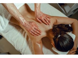Massaggi - benessere Novara - MASSAGGIATORE PER DONNE