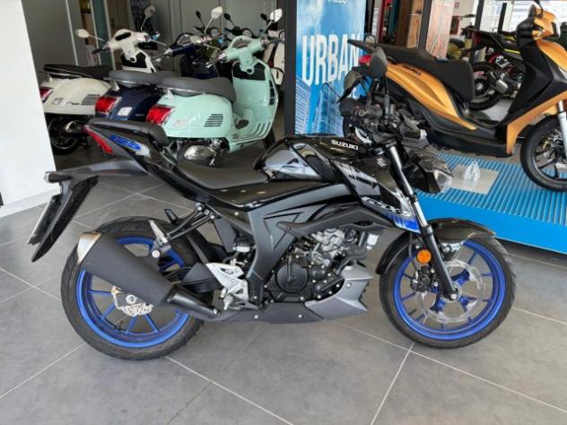 SUZUKI GSX-S 125 UNICO PROPRIETARIO, PARI AL NUOVO, SOLO 3.800KM! rif. 23983171 - Foto 8