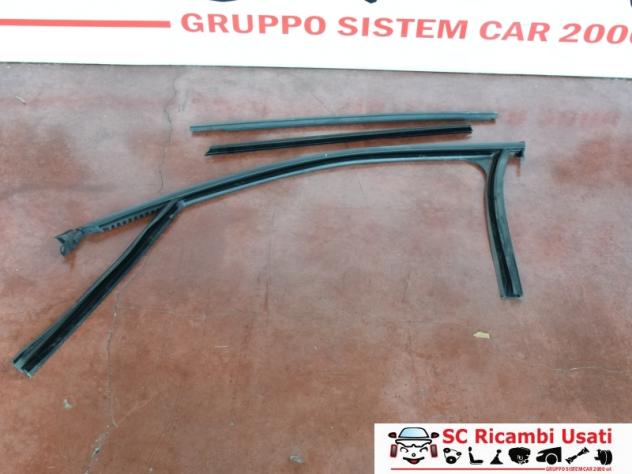 Guarnizione Porta Anteriore Sinistra Jeep Avenger 52174021 - Foto 2