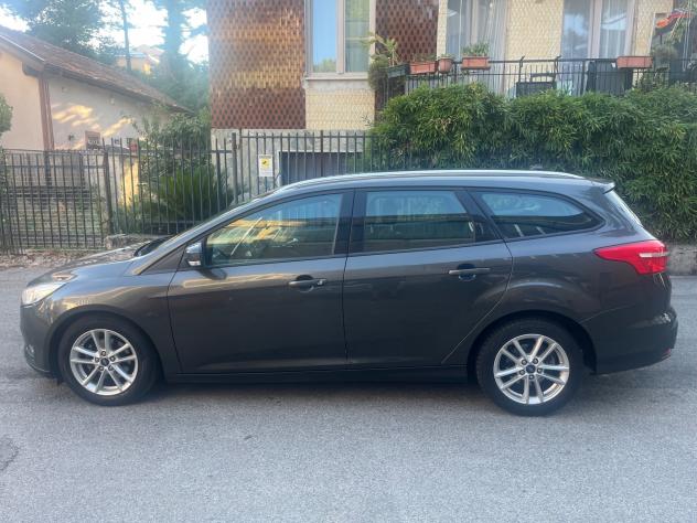 Ford Focus 1.5 TDCi 120 CV Start&Stop Powershift Titanium - Foto 3