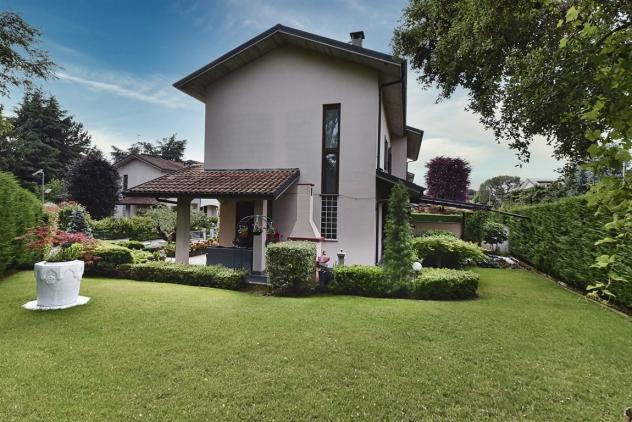 BERNAREGGIO - villa a schiera di testa con ampio giardino privato - Foto 3