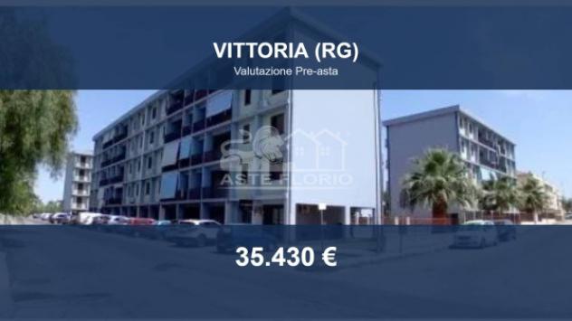 Immobile in asta di 117 m², box auto in vendita a Vittoria
