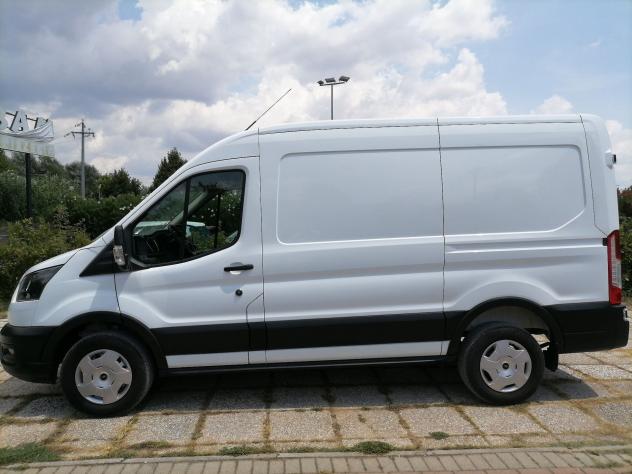 Ford Transit 350 fwd 2.0 ecoblue 130cv trend L2H2 - Foto 3
