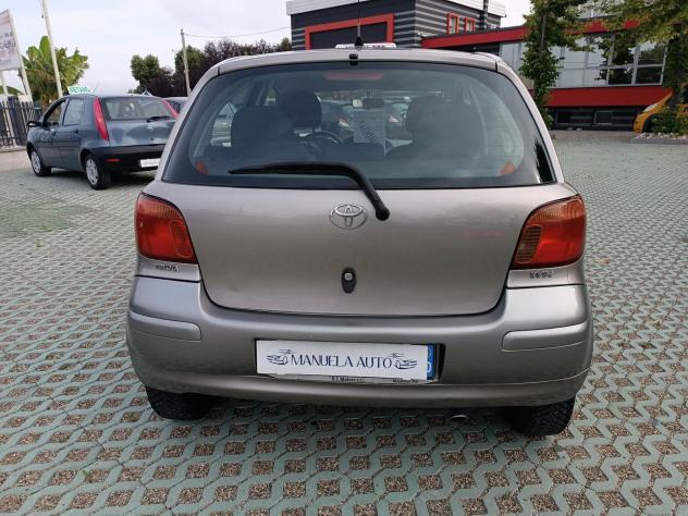 Toyota Yaris 1.0i 16V cat 5 porte Sol - Foto 6