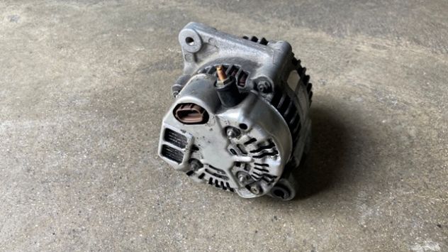 Alternatore Daihatsu Terios 1.3 benzina del 2005 (27060-97401) - Foto 4