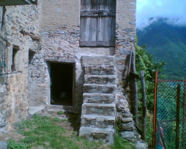 vendo rustico con orto e terreno adiacente in valsassina-INDOVERO - Foto 4