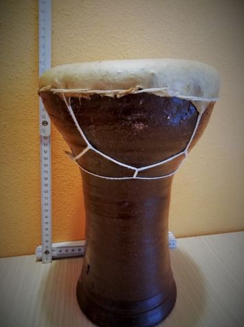 Tamburo Africano  in terracotta e pelle di capra. - Foto 2
