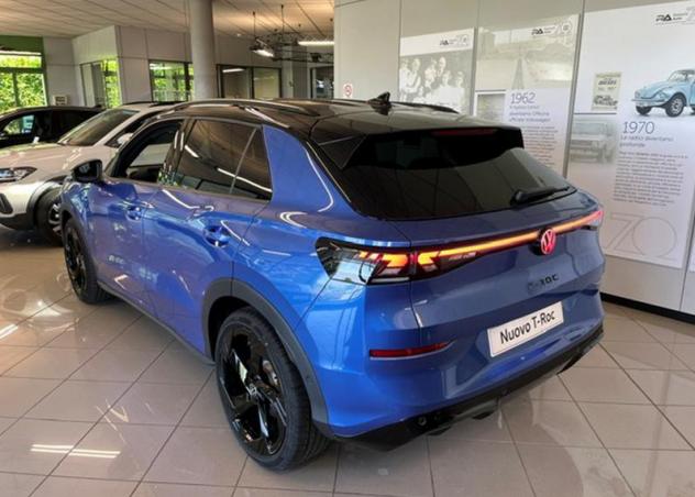 Volkswagen T-Roc T-Roc 1.5 eTSI ACT 150 CV DSG R-Line - Foto 4