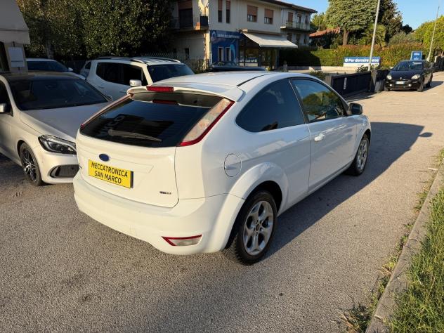 Ford Focus 1.6 tdci Ikon 3p dpf - Foto 4