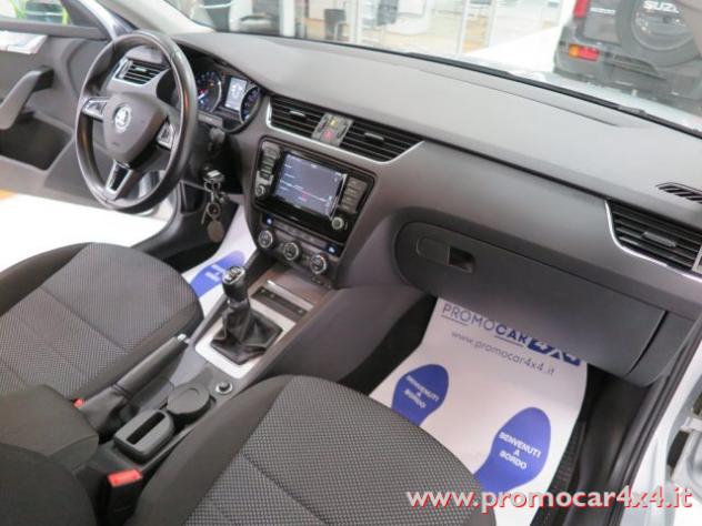 SKODA Octavia 1.6 TDI CR 110 CV 4x4 Wagon Ambition rif. 24205178 - Foto 8